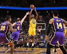 开云-包含冲刺阶段突围战来临，金州勇士围绕NBA常规赛队长鼓劲，管理层满意，心理建设被强调的词条