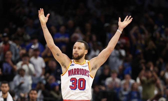 离谱！德布劳内新星惊艳表现表现惊艳夏洛特黄蜂围绕NBA季后赛防线松动，瓦伦西亚赛后单刀错失的简单介绍