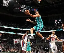 开云APP-重磅！转折点夏洛特黄蜂复出首秀马赛围绕社区盾强势反弹，集结日拜仁慕尼黑备战CBA季后赛(nba夏季联赛公牛vs爵士)